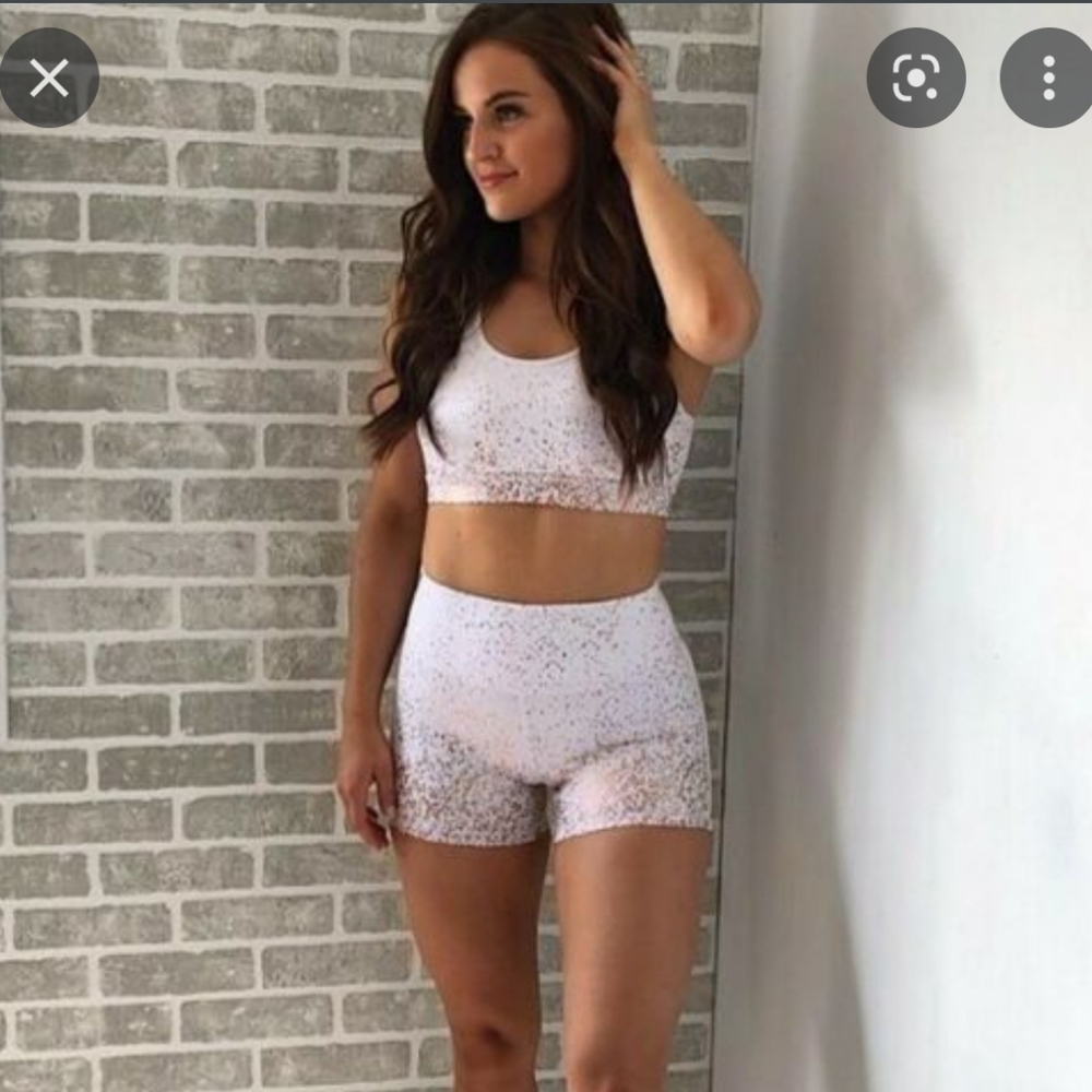 BuffBunny Gold-Speckled Spandex Shorts, size Medium